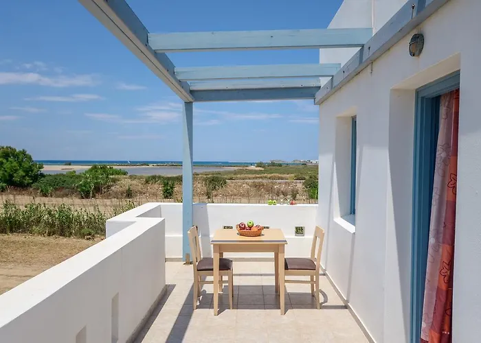 Naxos Апартаменты *